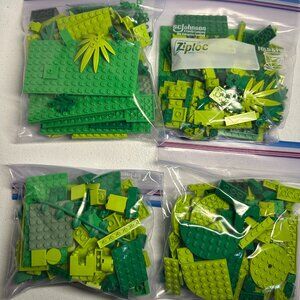 Genuine LEGO Bulk Lot - Bag of 100 Green Pcs Various Szes & Shapes-No Mini Figs